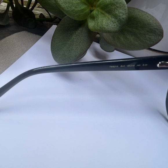 🔥 MOVING SALE Ted Baker London Women's Cat Eye Sunglasses NWOT - Picture 7 of 7